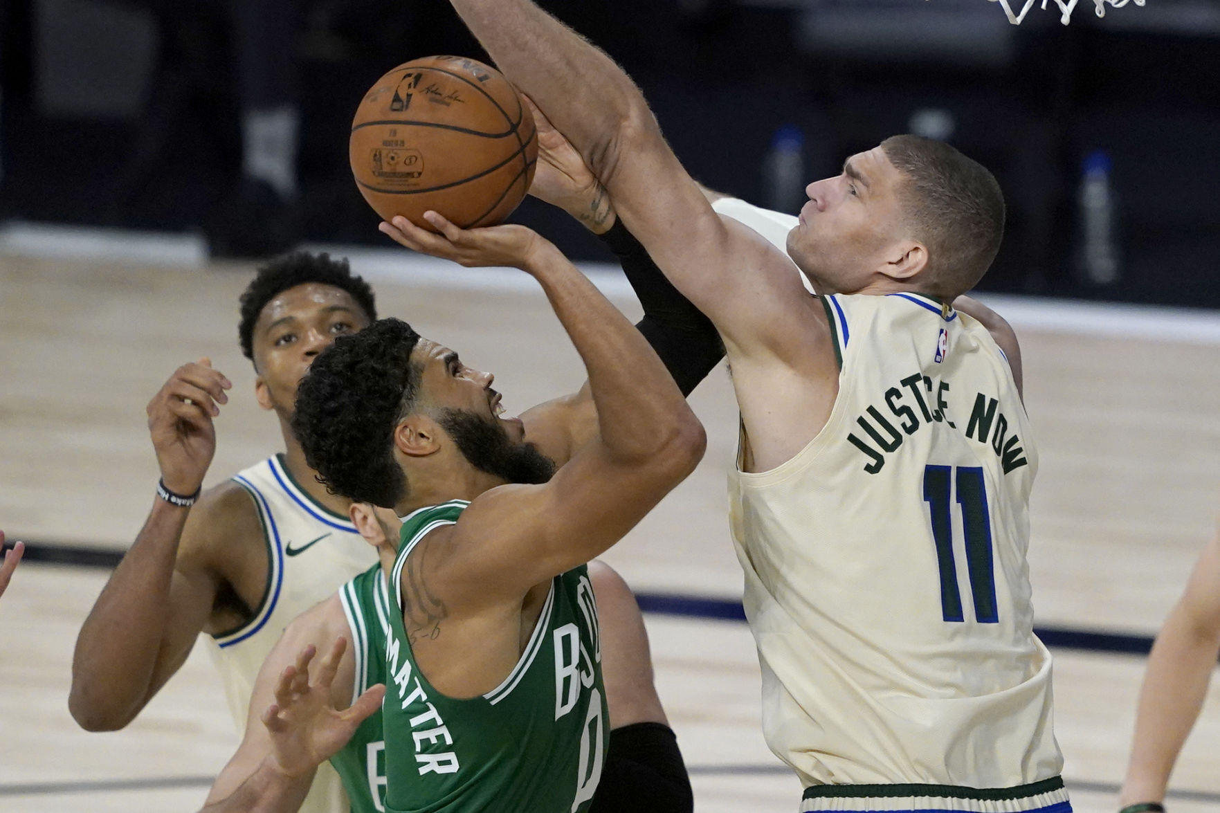 Bucks 119, Celtics 112